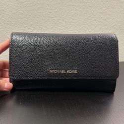 MK Trifold Wallet 