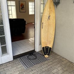 Surfboard (shortboard)