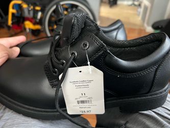 Work shoes