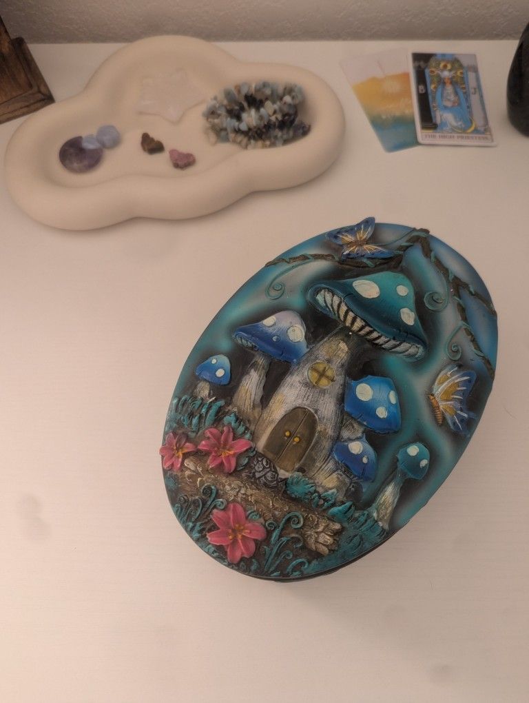 Mushroom House Trinket Box