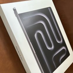 Apple Macbook Pro M4 Max Black Or Silver 16 Inch Or 14 Inch Read Description!!!!