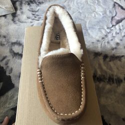 Ugg Slippers 