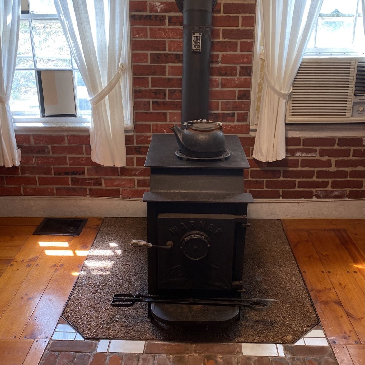 Warner Wood Burning Stove for Sale in Bayville, NY - OfferUp