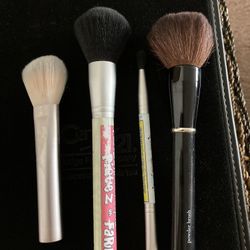 Makeup Brushes