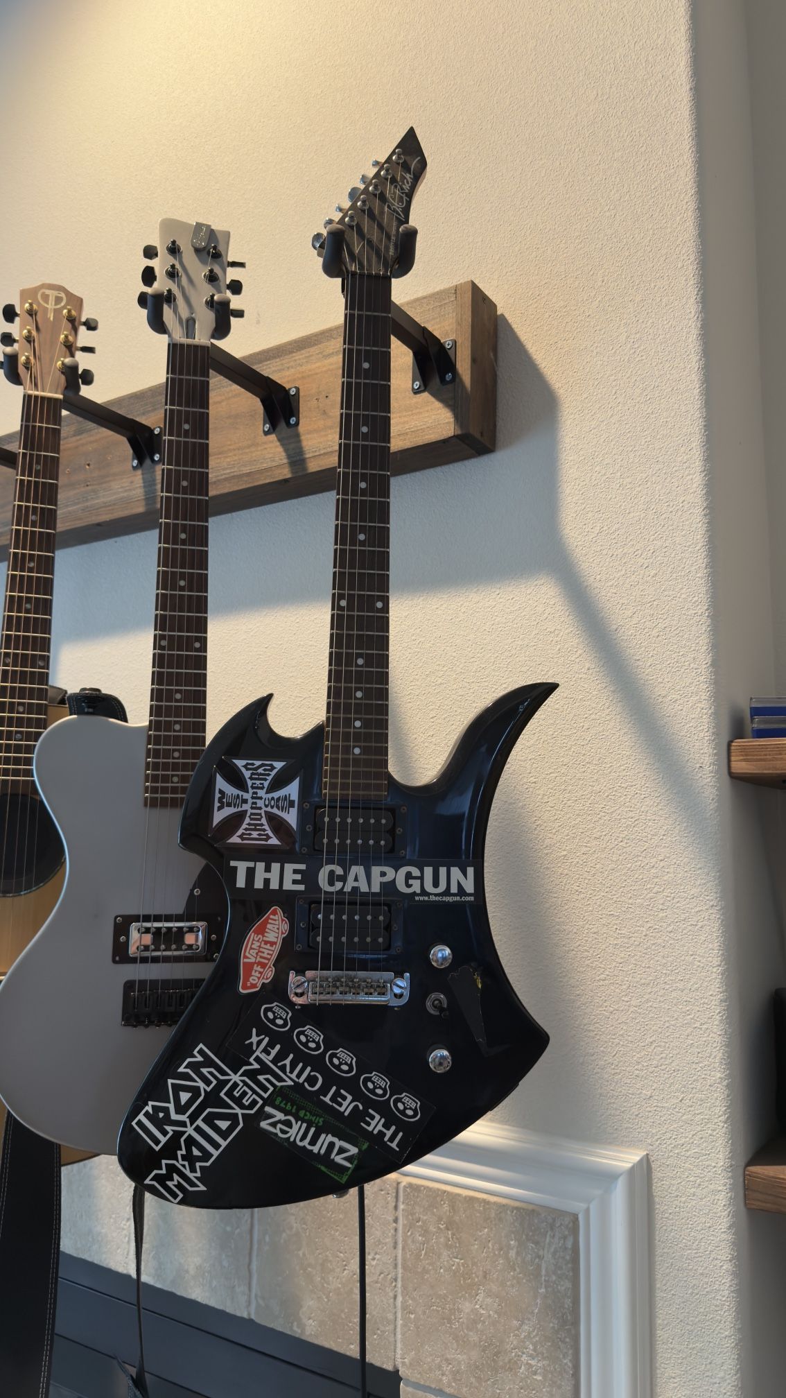 BC Rich Mockingbird