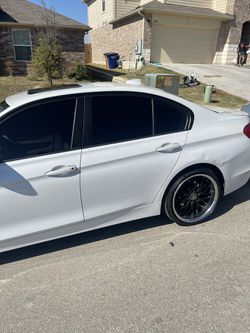 2015 BMW 320i Thumbnail