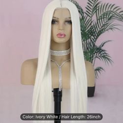⭐️BEAUTIFUL NEW LACEFRONT WIG ⭐️