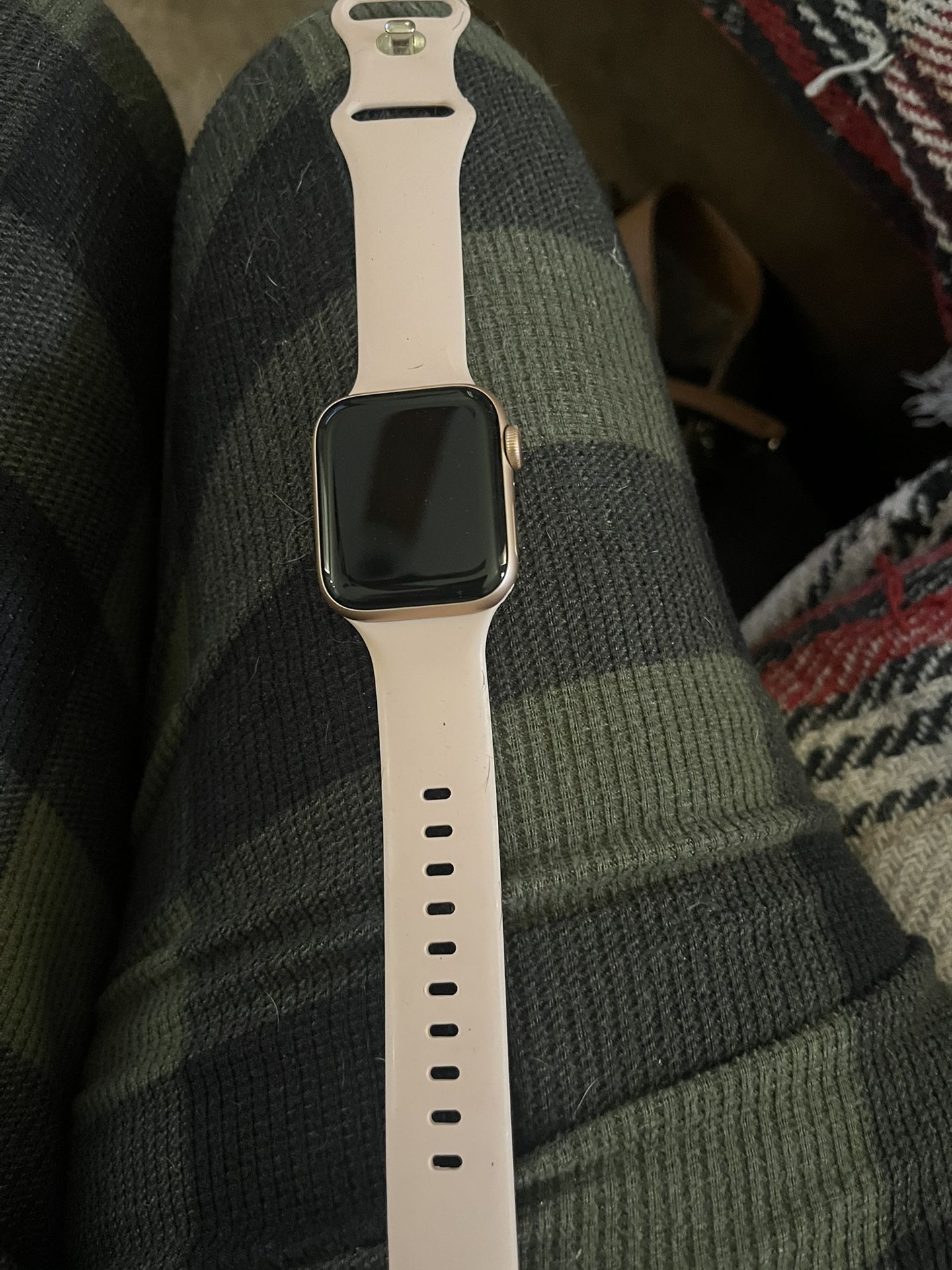 Apple Watch  Se First Generation Like New