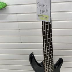 Bass guitar Ibanez