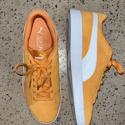 $70 Size 12 Puma Shoes