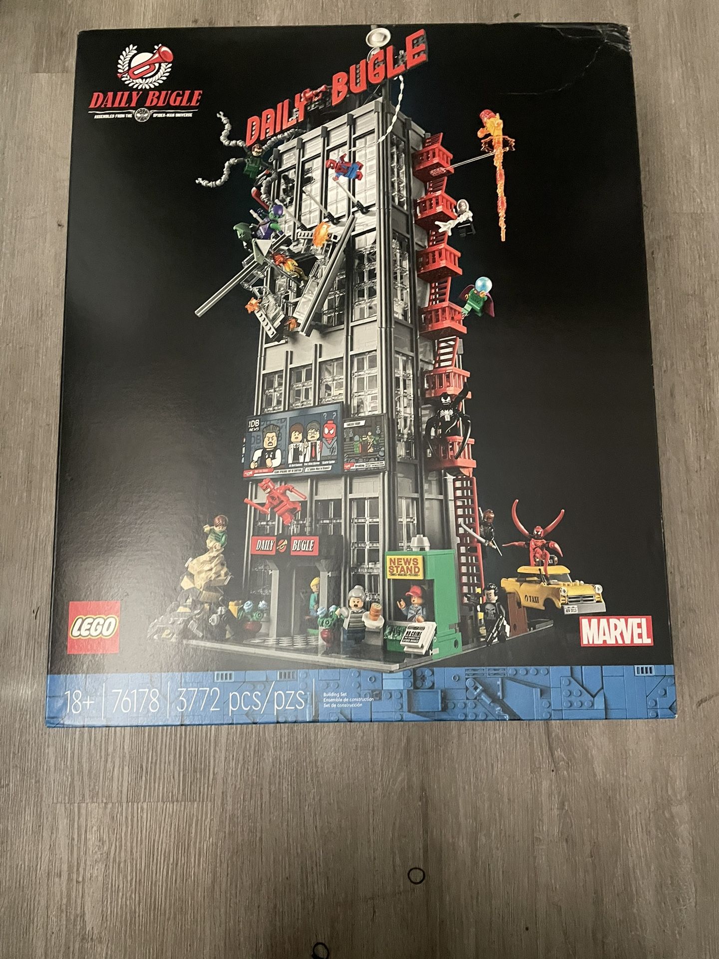 NEW LEGO Daily Bugle 76178 Unopened