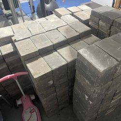 Brick Pavers.  6”x9”.  600 Pcs Total 