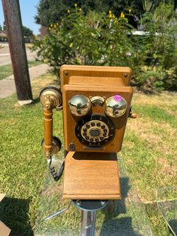 Vintage Style Rotary Wall Telephone