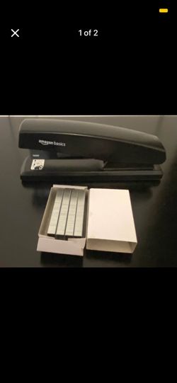 Amazon Basics Black Desktop Stapler with Extra Staples