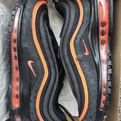 Air Max Safari Size 5.5y $40