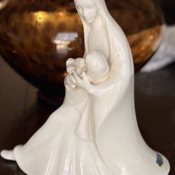 Madonna and child statue
