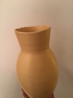 Pottery barn vase— Butter cream yellow