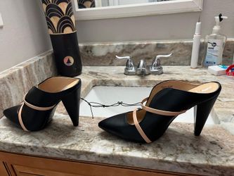 Mini boots.