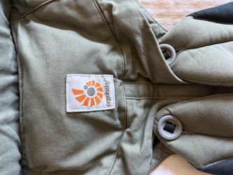 Ergobaby Baby Carrier