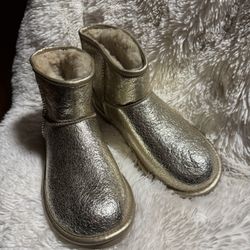 New Gold UGGS Size 8