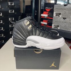 AIR JORDAN 12 RETRO (Gs PLAYOFFS 2022) [  4.5Y & 5Y —6 & 6.5 Women’s]