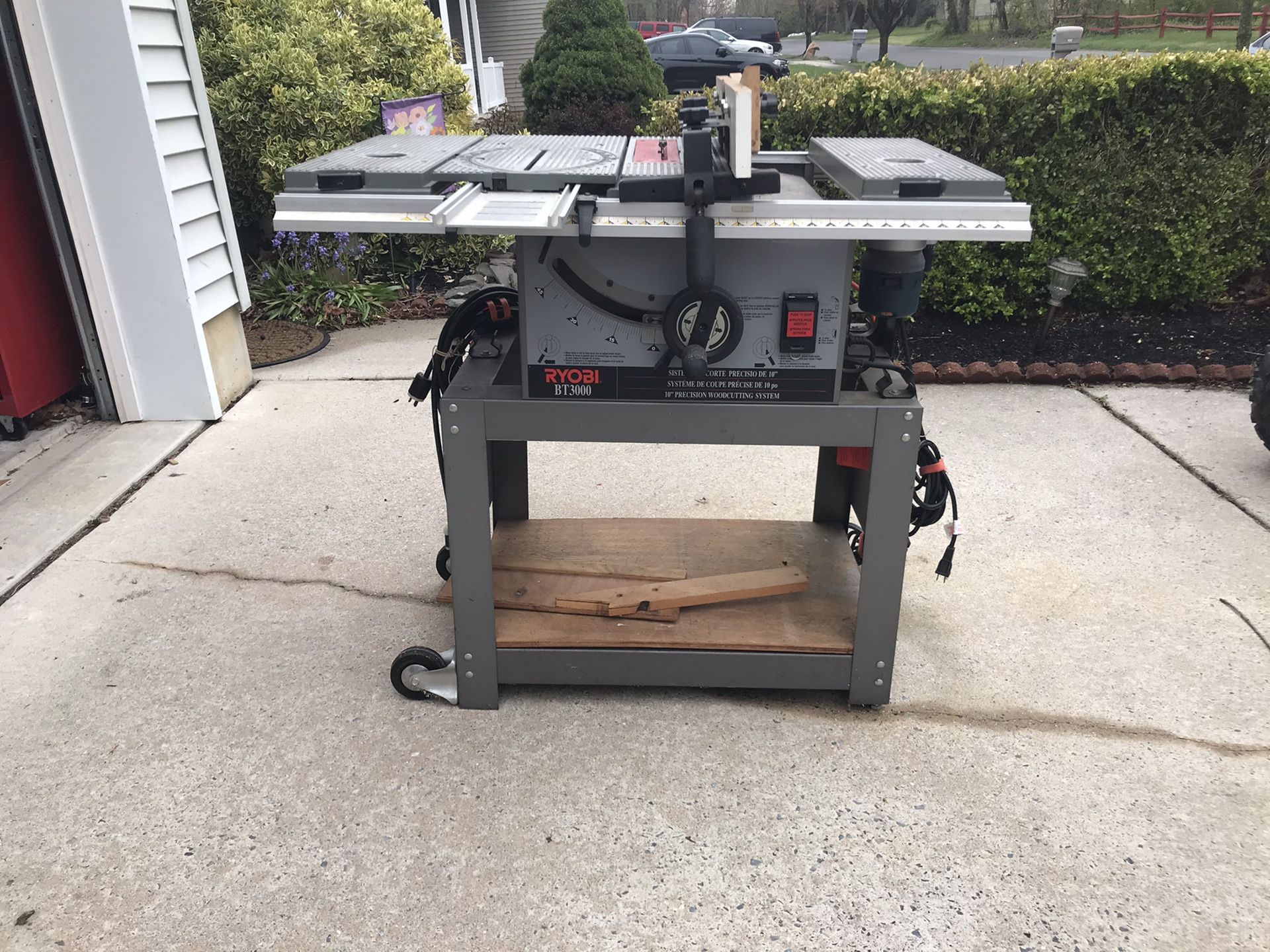 RYOBI BT3000 Table Saw/Router Combo for Sale in Egg Harbor Township