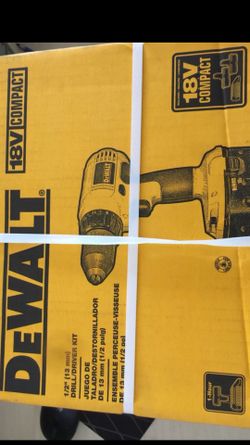 Brand new 18v DeWalt Drill full set w/tool bag and battery’s