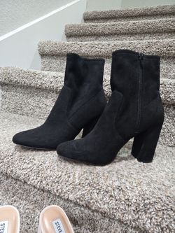 Boots size  7