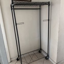 Clothing rack