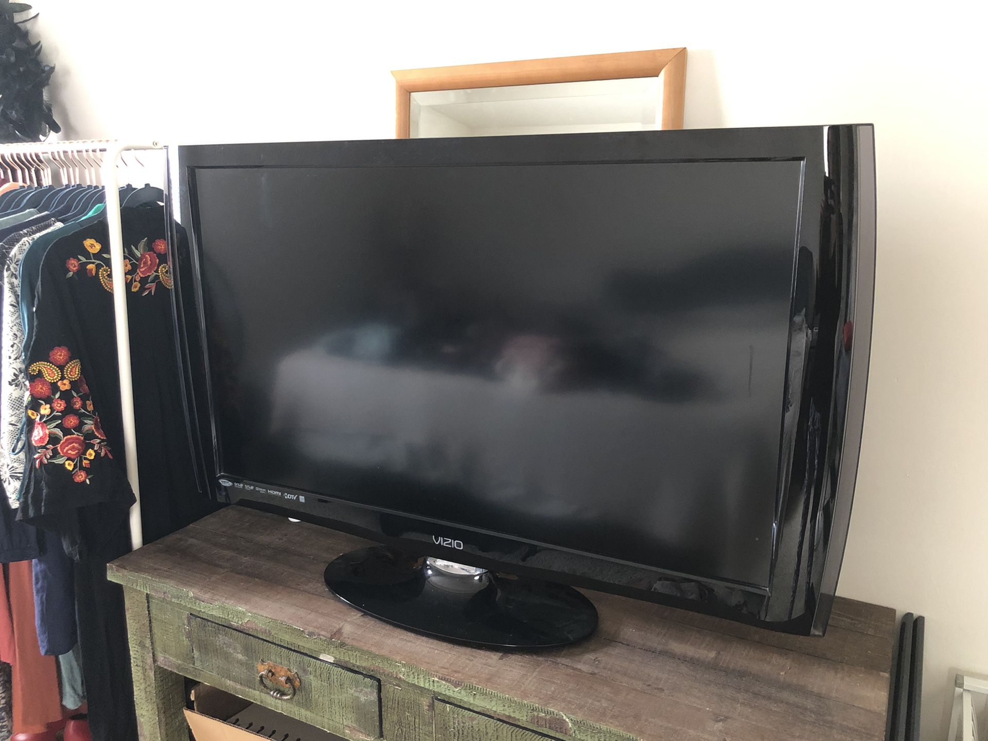 Vizio 42” flat screen tv