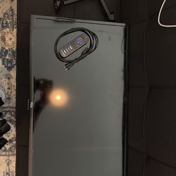 TCL TV (32 Inch) - ROKU