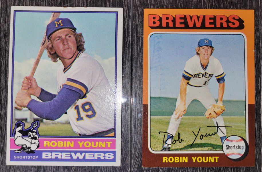 (2) Robin Yount 1975 Topps Rookie & 1976 Card RC Lot Brewers