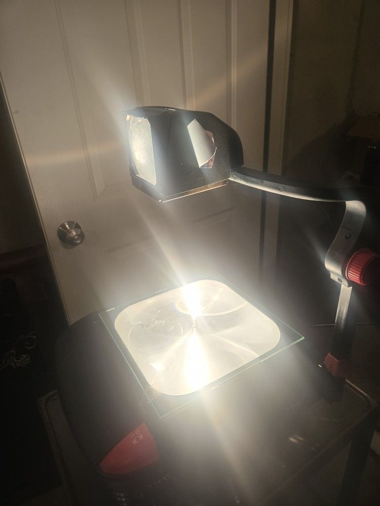 Overhead Projector with Cart / Accessories