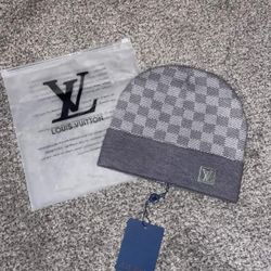 LV Beanie(CHECK DISCRIPTION)