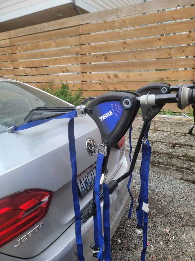 Thule Easy Rider 3 Bike rear mount Carrier folding portable removable sturdy
Good sturdy bike rack in good condition.
