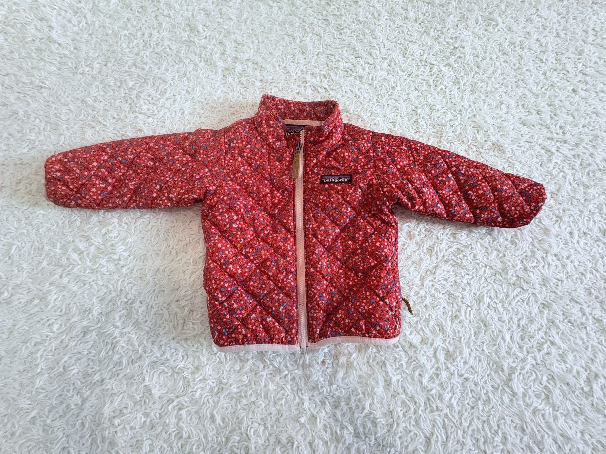 Girls Patagonia Baby Puffer Jacket (6-12 months)