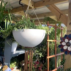 Wind Chimes With Planter 