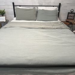 Queen Size Bed Frame 