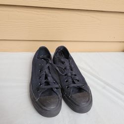 Converse ChuckTaylor Allstar (Size 3.5)