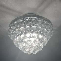 CHANDELIER 