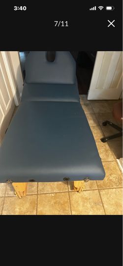 Massage Table - Saloniture Portable Massage Table