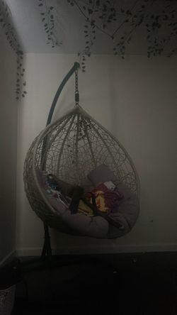 EGG CHAIR