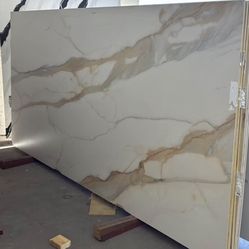 Marvel Gold – Matte Finish Sintered Stone Slab