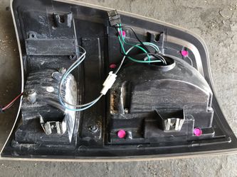 Ram Right  Teal light 