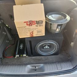 2 Subwoofer 12 Addictive Audio 600 RMS In Ported Box &12 Rockford Fosgate T 1  Amp Sold