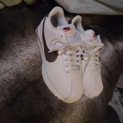 Nike Cortez 6.5 Women's 