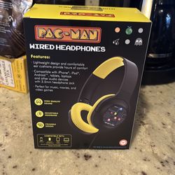 Pac-Man wired headphones brand new