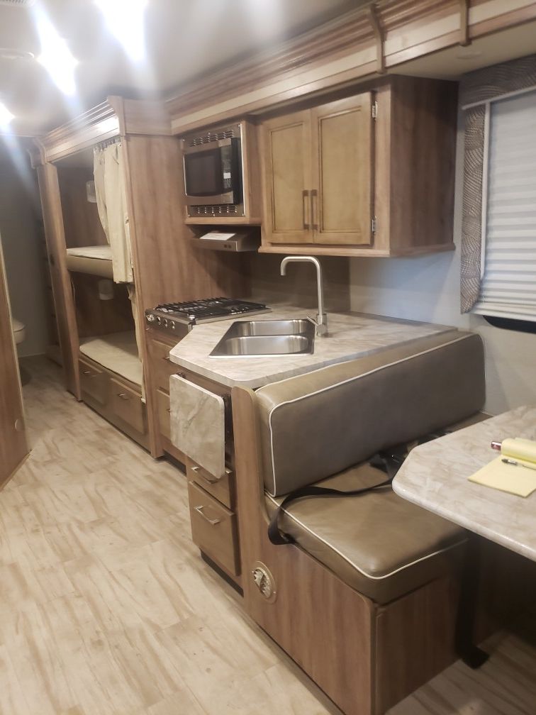 Odyssey Entegra Motorhome RV 2019 31F Model