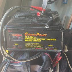 Schumacher 100/15/2 Amp 6V/12V Automatic Charger w/Engine Start