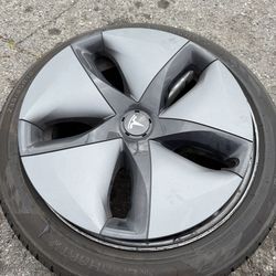 2022 18" Tesla Model 3 Wheels And Tires